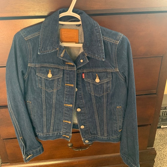 Jean jacket - Picture 1 of 5